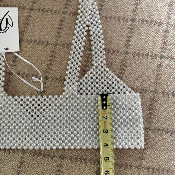 Red Berry Fashion white pearl cropped tank top NWT S - Picture 8 of 9